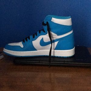Jordan 1 High UNC